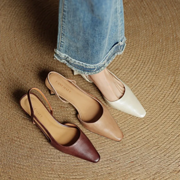 Spring/Summer Fashion Sandals with Closed Toe, Chunky Heel, Mid-Heel, Open Back - Real Product Video