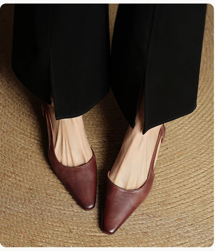 Spring/Summer Fashion Sandals with Closed Toe, Chunky Heel, Mid-Heel, Open Back - Real Product Video