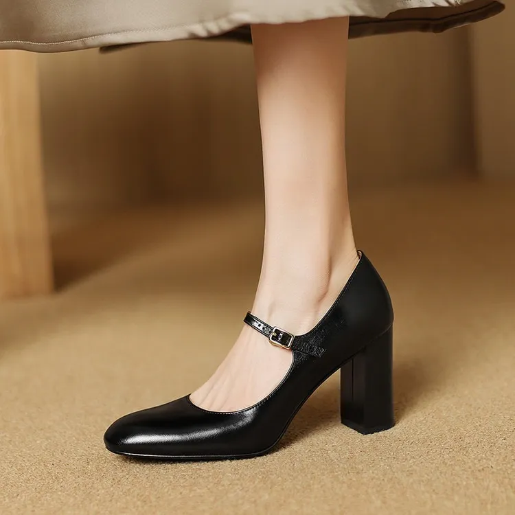Women's fashion shoes in solid color, made of top-grain cowhide, spring and summer, with chunky heels and round toes.