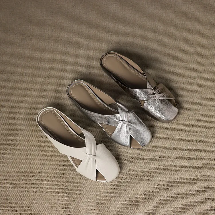 Round toe, 3 colors gunmetal silver/white, flat sole, hidden wedge heel, hollowed-out toe, women's summer outdoor fashion slippers.