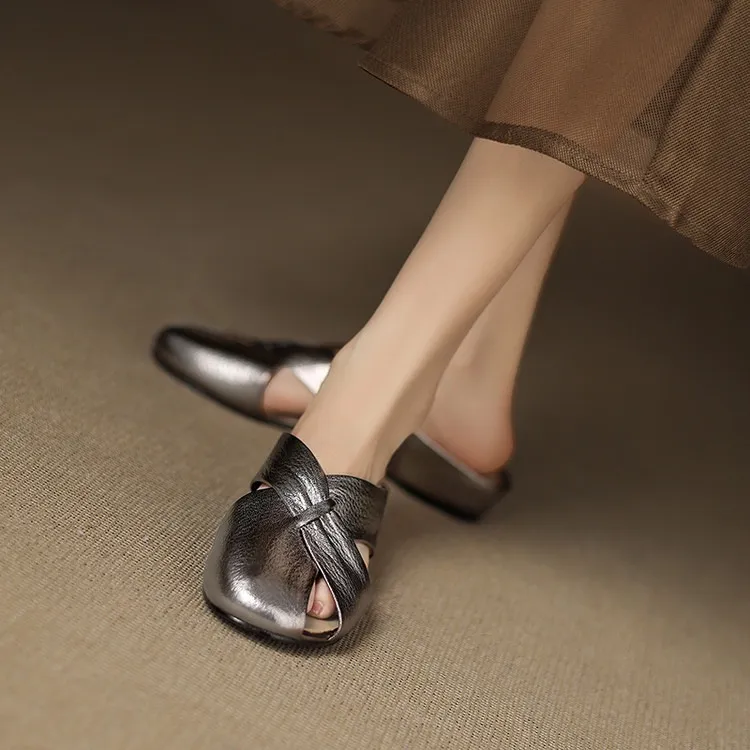 Round toe, 3 colors gunmetal silver/white, flat sole, hidden wedge heel, hollowed-out toe, women's summer outdoor fashion slippers.