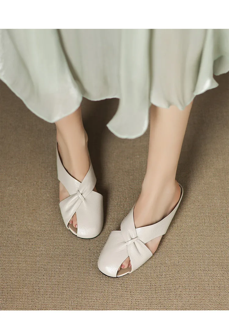 Round toe, 3 colors gunmetal silver/white, flat sole, hidden wedge heel, hollowed-out toe, women's summer outdoor fashion slippers.