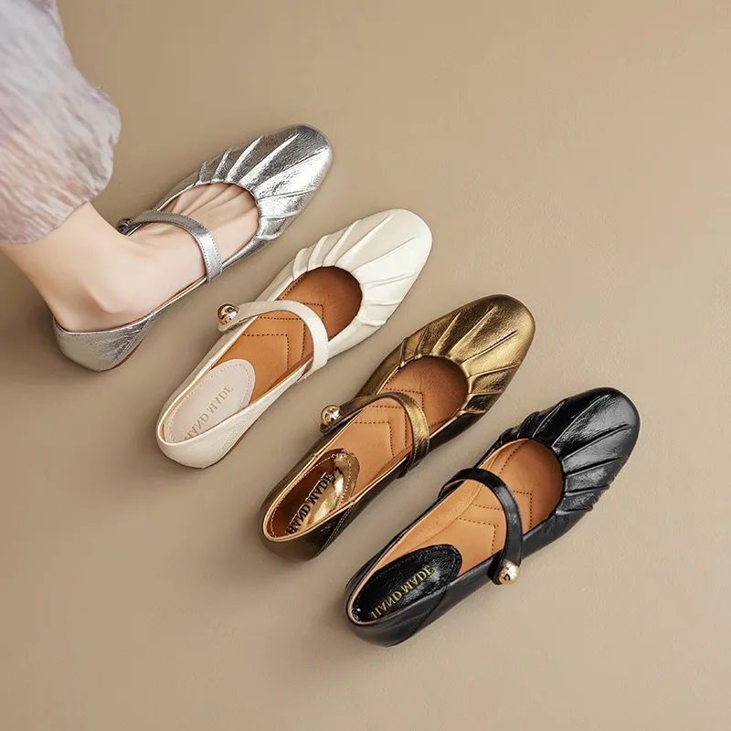 Spring and Autumn Round Toe Flat Shoes Soft Leather Comfortable Women's Shoes