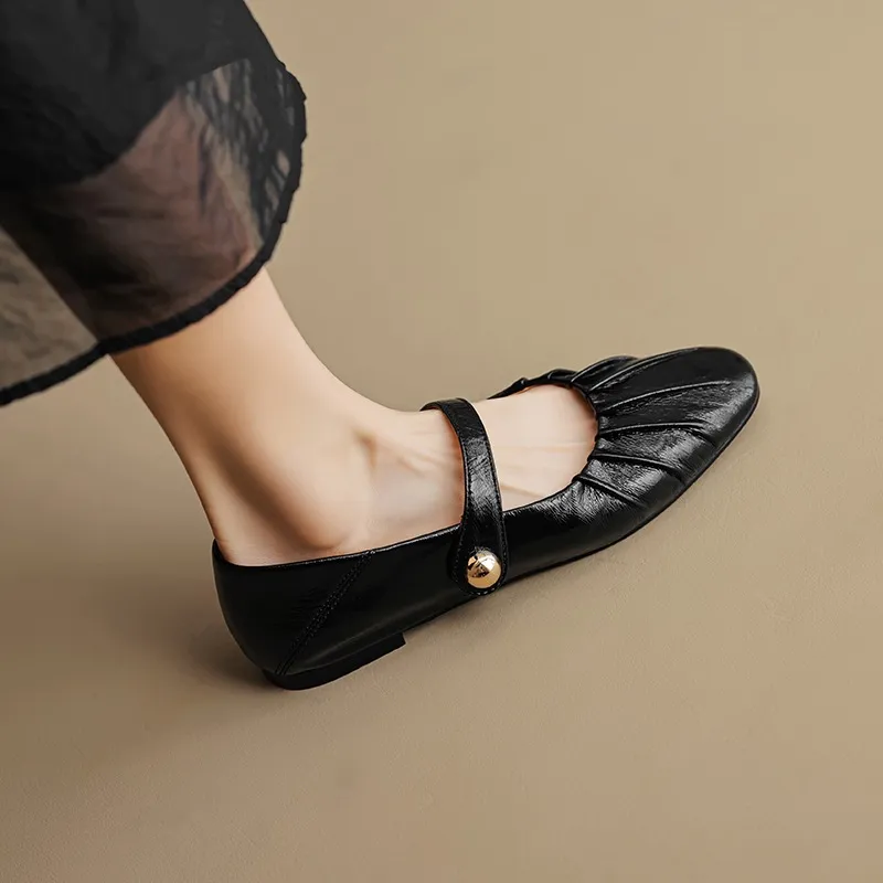 Spring and Autumn Round Toe Flat Shoes Soft Leather Comfortable Women's Shoes