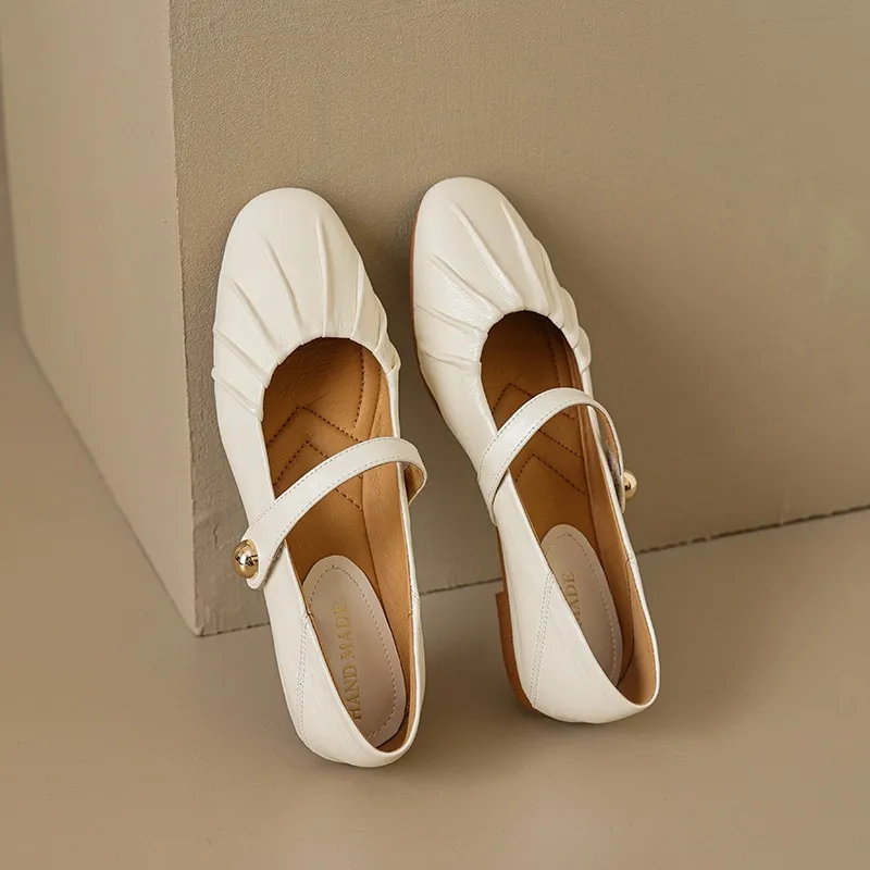 Spring and Autumn Round Toe Flat Shoes Soft Leather Comfortable Women's Shoes