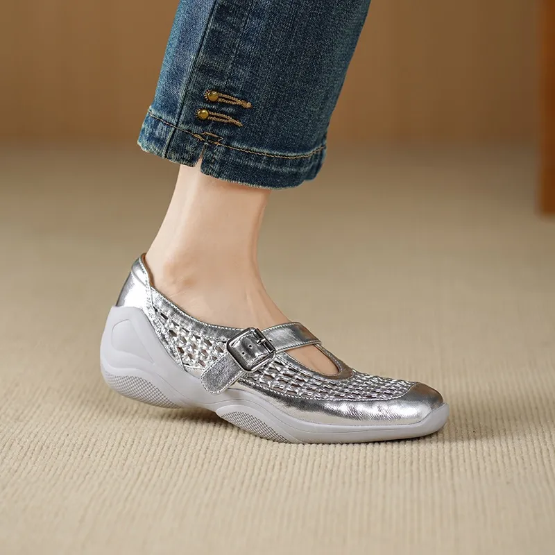 Spring/Summer Flat Round Toe Hollowed-out Sheepskin Comfortable and Soft Women's Shoes