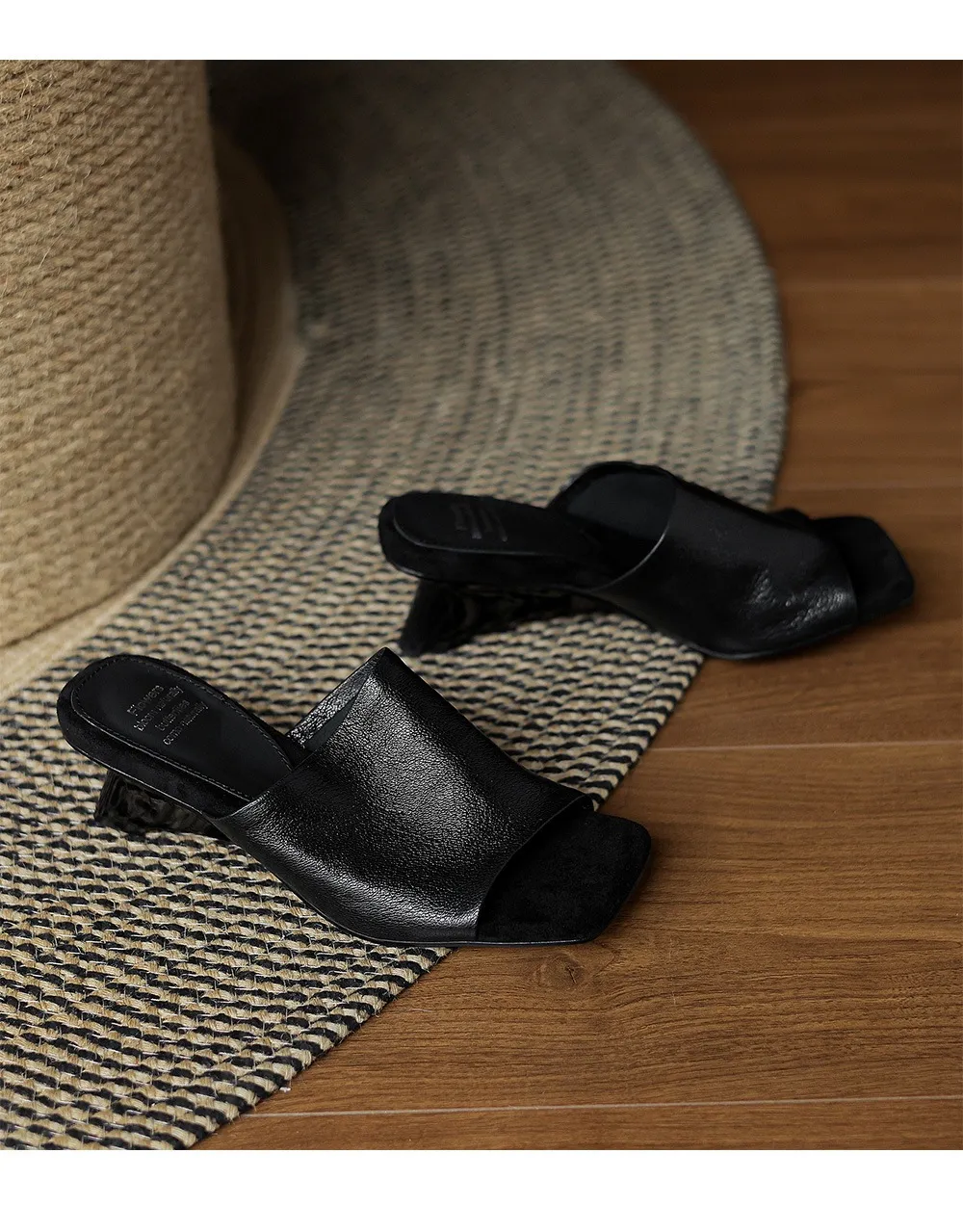 Spring/Summer Slippers, Square Toe, Unique Heel, High-Quality Sheepskin Women's Shoes, Fashionable Slippers