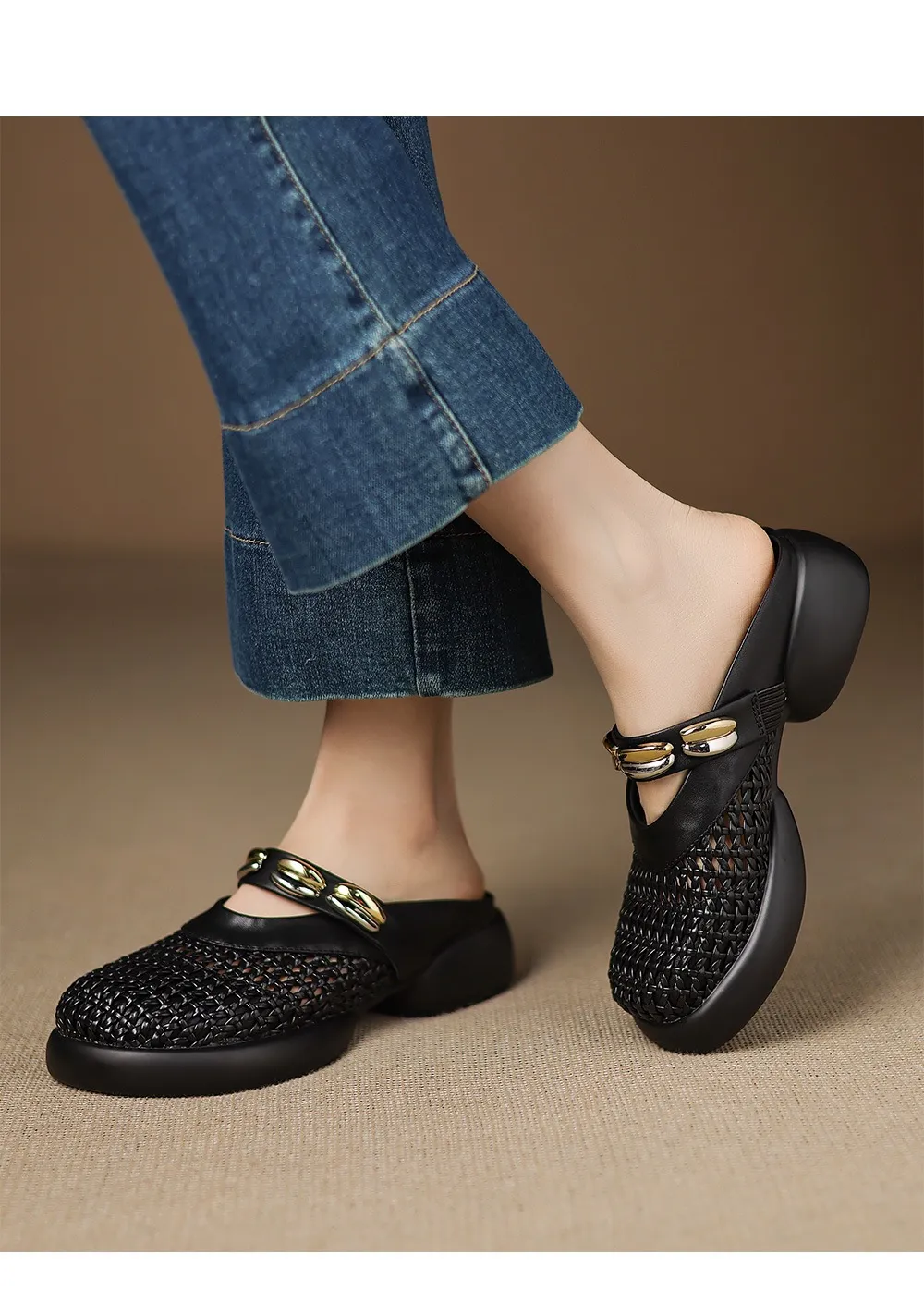 Spring/Summer Slippers, Round Toe, Thick Sole, Chunky Heel, Closed Toe, Hollow Out Cowhide Fashion Shoes for Women