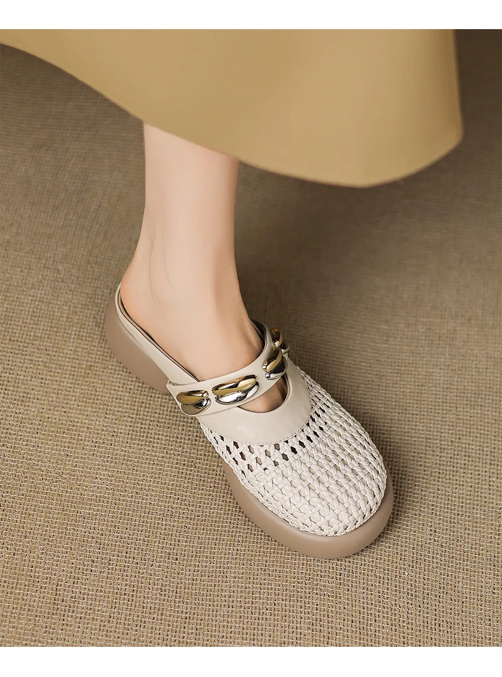 Spring/Summer Slippers, Round Toe, Thick Sole, Chunky Heel, Closed Toe, Hollow Out Cowhide Fashion Shoes for Women
