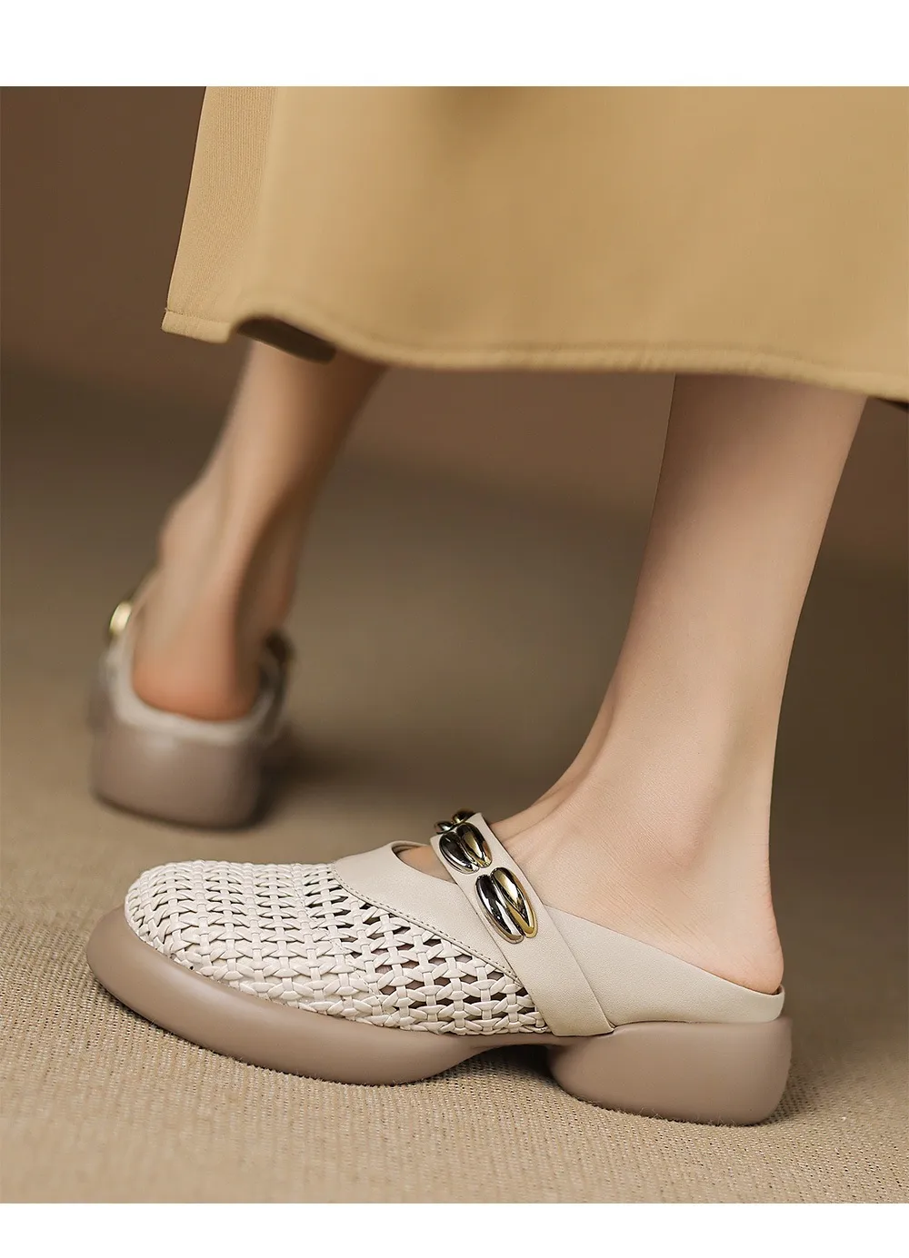 Spring/Summer Slippers, Round Toe, Thick Sole, Chunky Heel, Closed Toe, Hollow Out Cowhide Fashion Shoes for Women