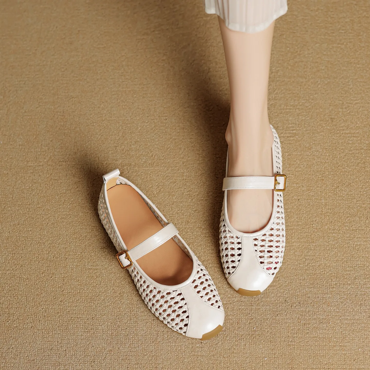 Flat-heeled cowhide openwork women's shoes, spring and summer round toe single shoes