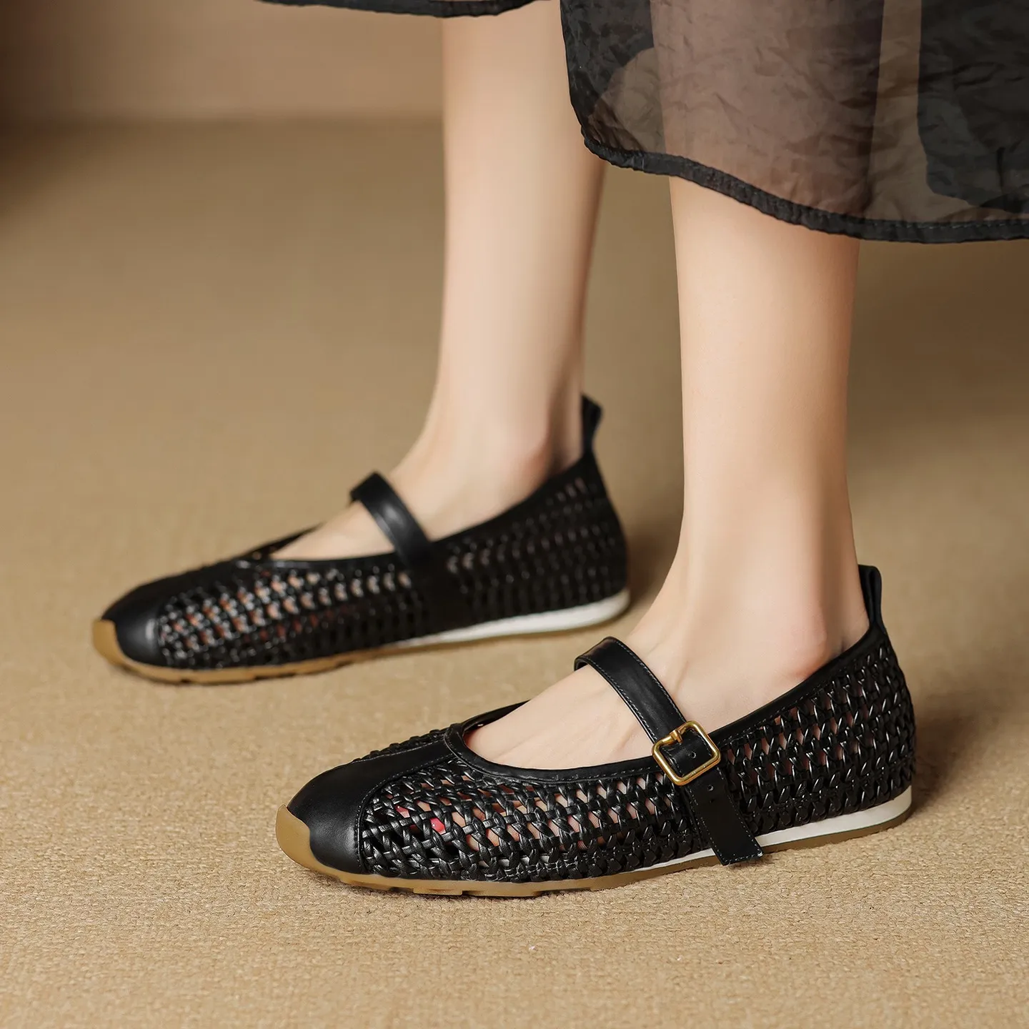 Flat-heeled cowhide openwork women's shoes, spring and summer round toe single shoes