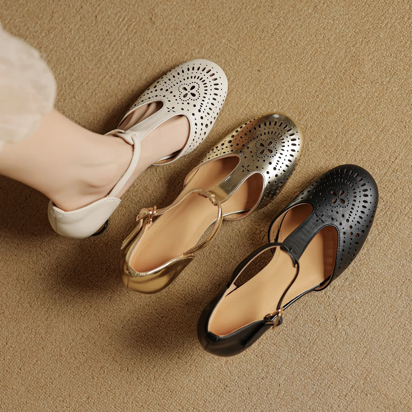 Spring/Summer Sandals Round Toe Chunky Heel High Heel Buckle Openwork Fashion Women's Shoes