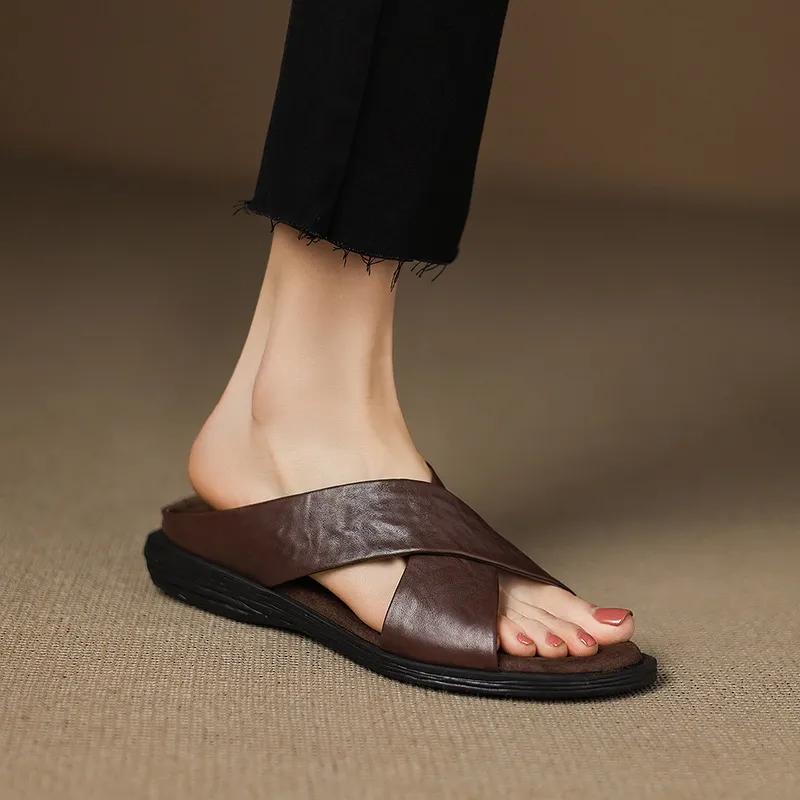 Spring/Summer Round Toe Flat Slippers, High-Quality Cowhide Leather, Sweat-Absorbing, Fashionable Women's Shoes in 3 Colors
