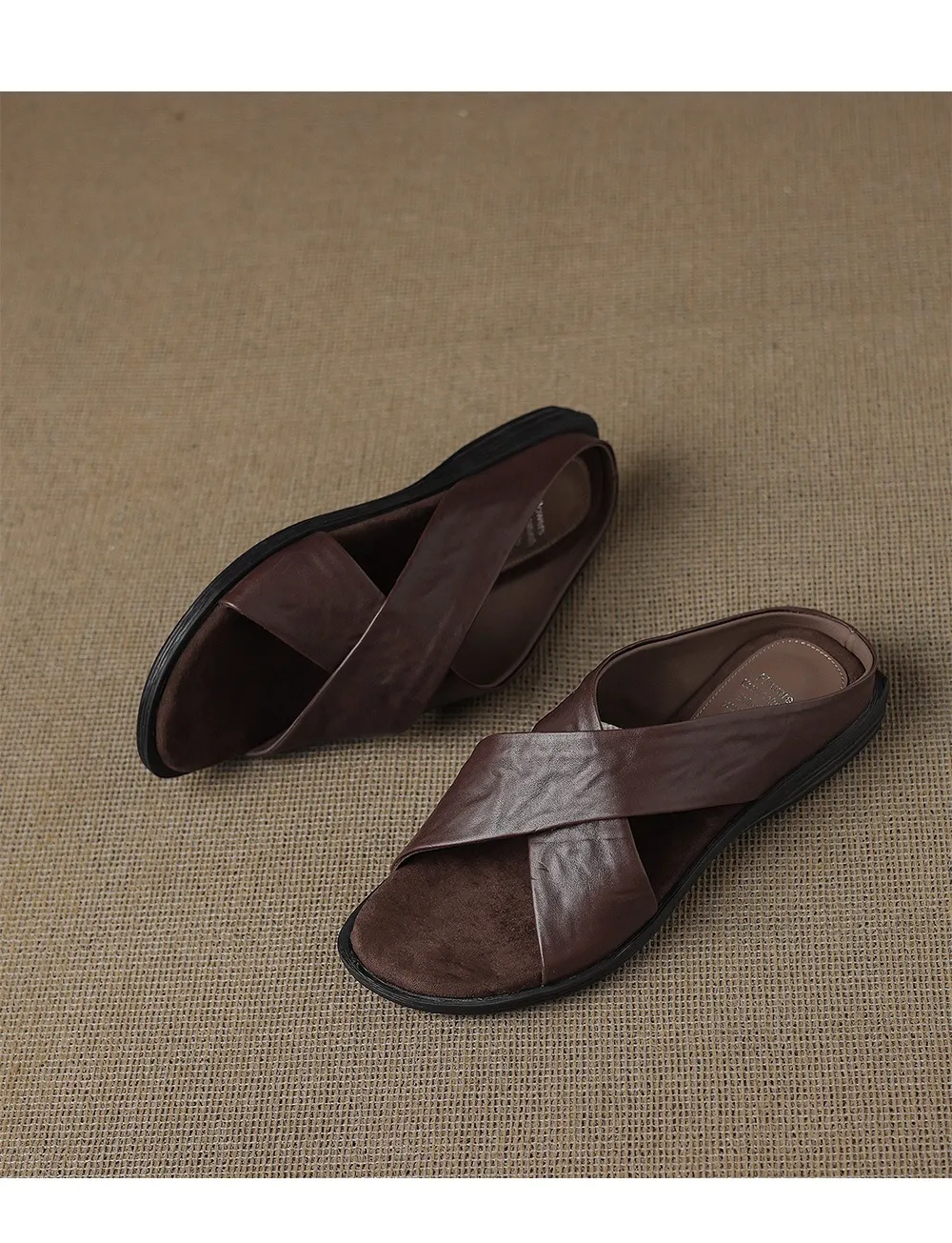 Spring/Summer Round Toe Flat Slippers, High-Quality Cowhide Leather, Sweat-Absorbing, Fashionable Women's Shoes in 3 Colors