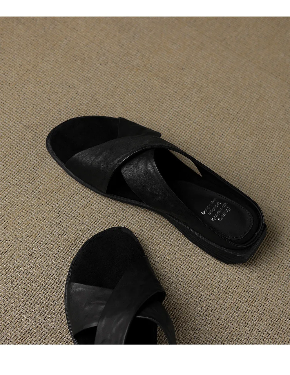 Spring/Summer Round Toe Flat Slippers, High-Quality Cowhide Leather, Sweat-Absorbing, Fashionable Women's Shoes in 3 Colors