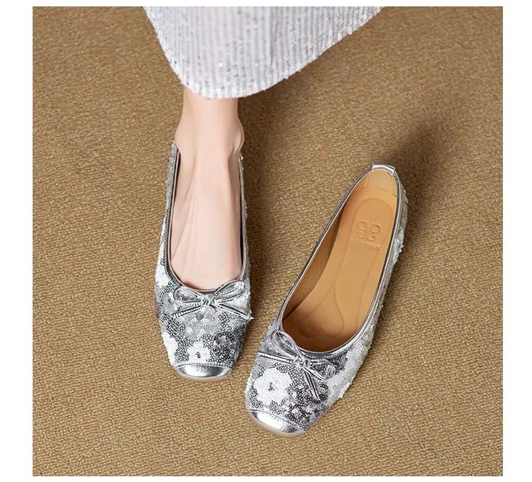 Spring and Autumn Square Toe Flat Slip-on Women's Shoes with Bow