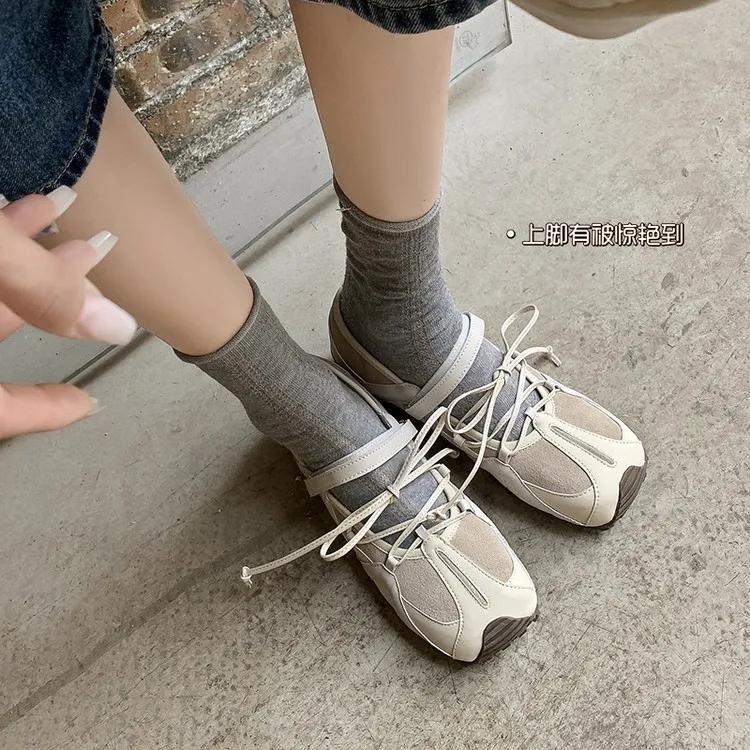 Fashionable and casual color-blocked shoes, spring and autumn single shoes, round toe, lace-up, flat and comfortable women's shoes, 6-16c