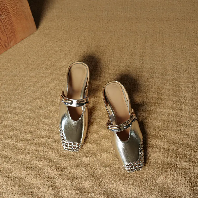 Video account: Square-toe hollowed-out slippers, wedge heel, studded cowhide fashion women's shoes (6-20 pages)