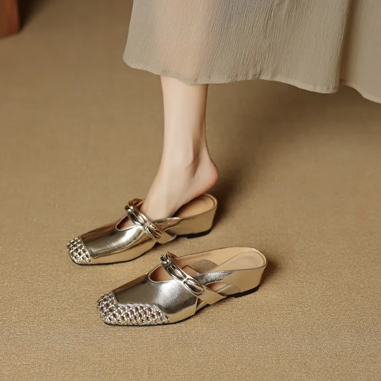 Video account: Square-toe hollowed-out slippers, wedge heel, studded cowhide fashion women's shoes (6-20 pages)