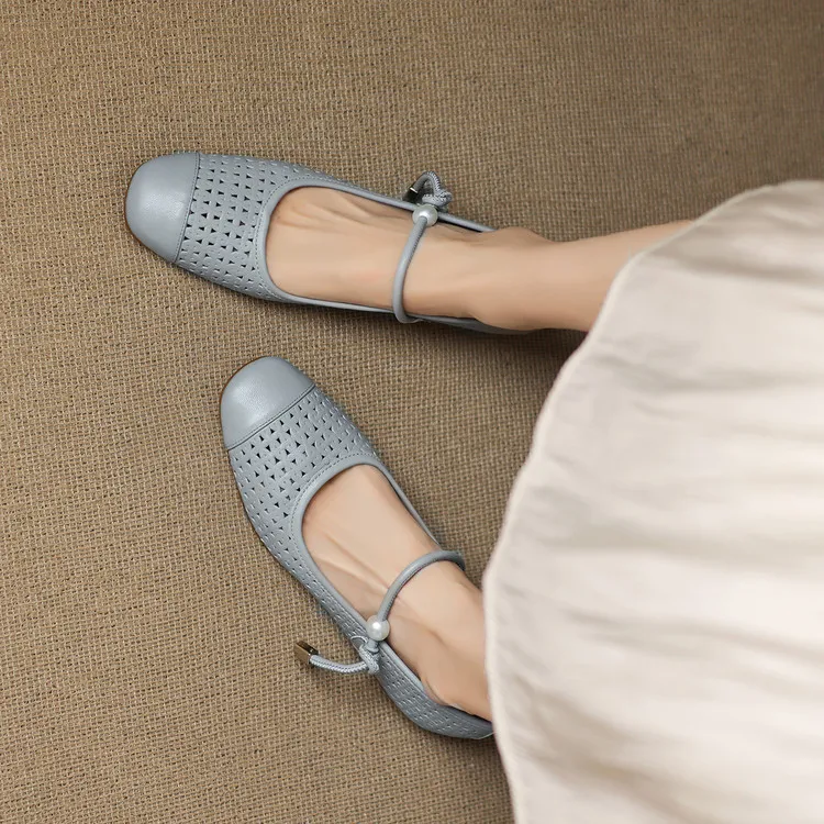 Round-toe flat shoes, hollowed-out sheepskin, blue and off-white fashion women's shoes, 6-28a