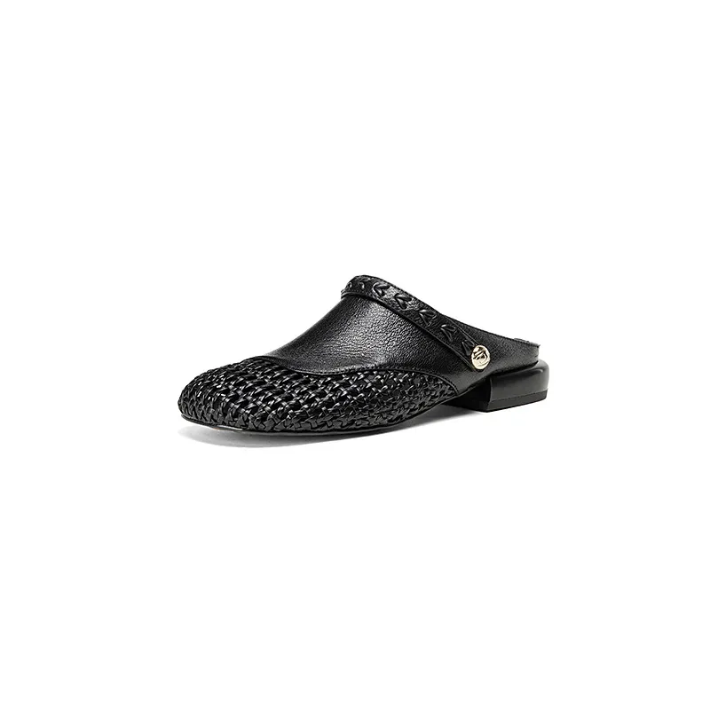 Mainly recommending summer two-way retro woven hollow camellia closed-toe sandals with straps, suitable for both summer and outdoor use.
