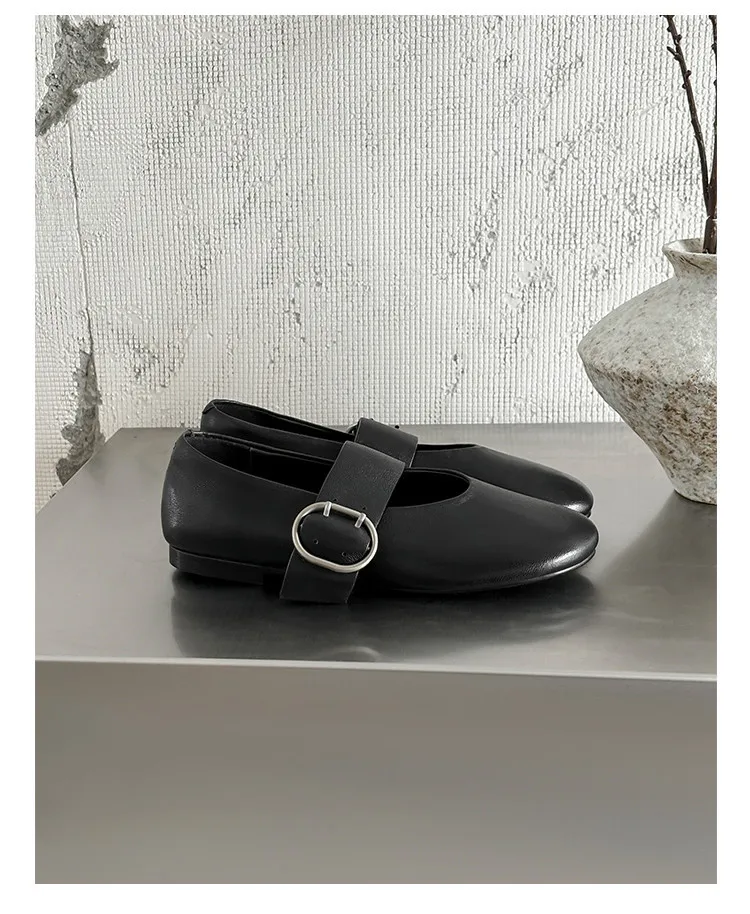 Round-toe flat shoes, sheepskin, comfortable, flat, grandma shoes, women's, black, rubber sole.