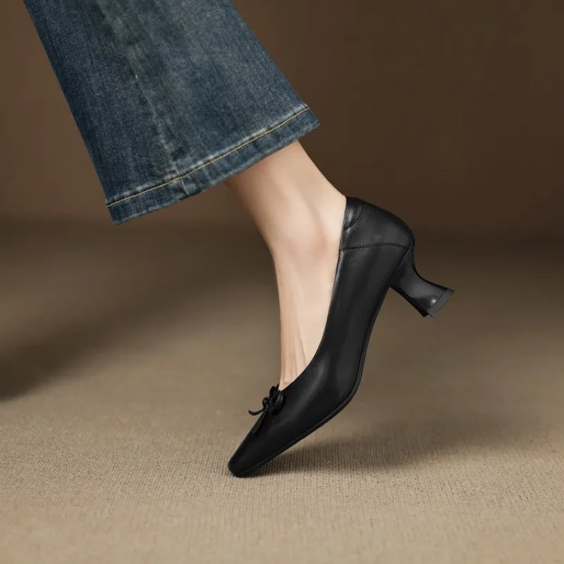 Autumn sheepskin square-toe low-cut slip-on shoes with chunky heels and bows