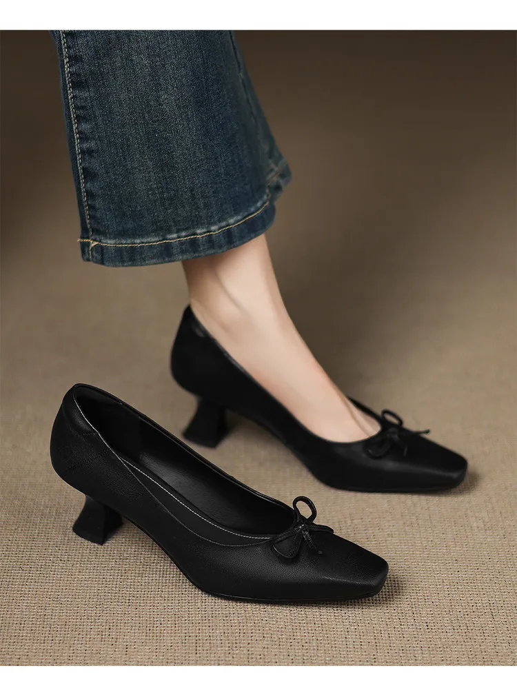 Autumn sheepskin square-toe low-cut slip-on shoes with chunky heels and bows