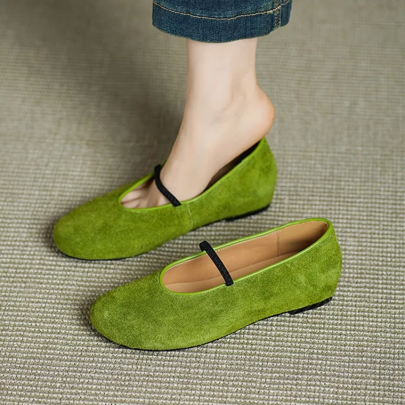 Autumn/Winter Round Toe Flat Leather Solid Color Fashion Women's Shoes