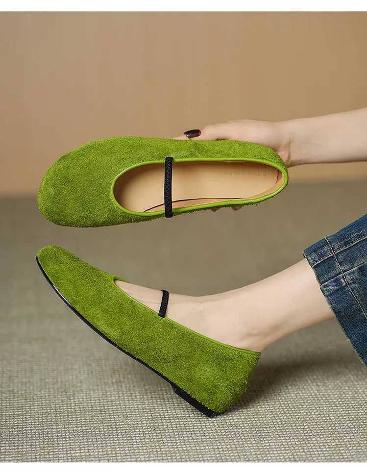 Autumn/Winter Round Toe Flat Leather Solid Color Fashion Women's Shoes