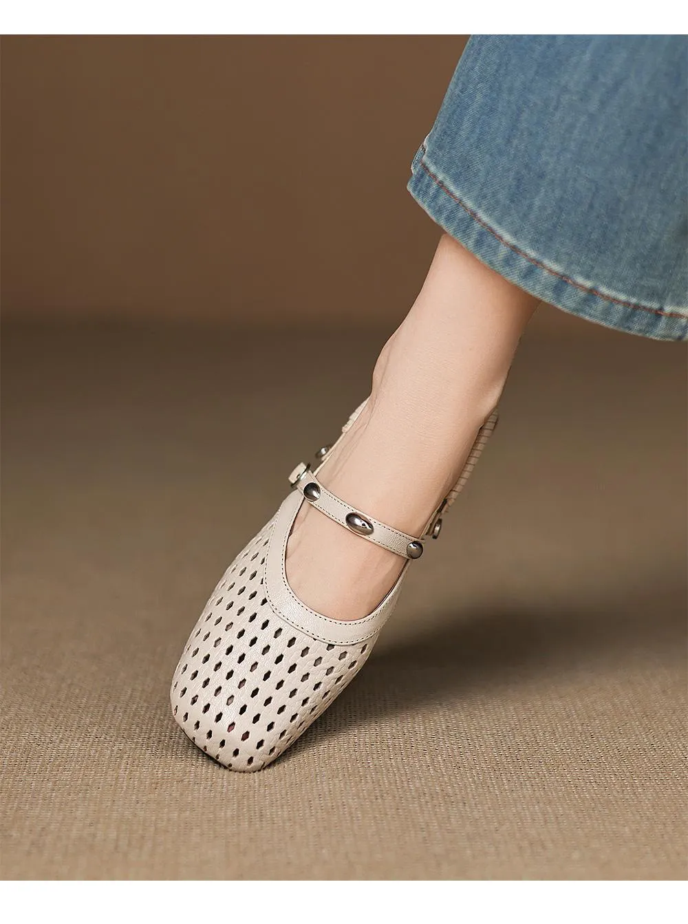 Stylish two-way sandals with hidden wedge heels, summer round toe, hollowed-out mid-heel, closed-toe women's shoes, sizes 34-42 (plus size).