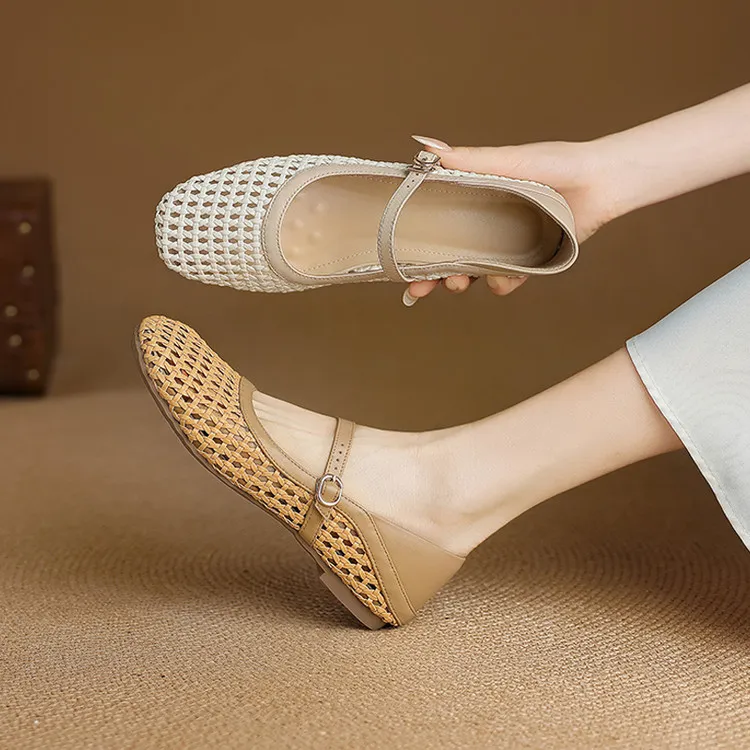 Summer square-toe flat sandals with hollowed-out buckle, sheepskin fashion women's shoes, size 6-30.
