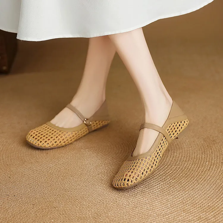 Summer square-toe flat sandals with hollowed-out buckle, sheepskin fashion women's shoes, size 6-30.