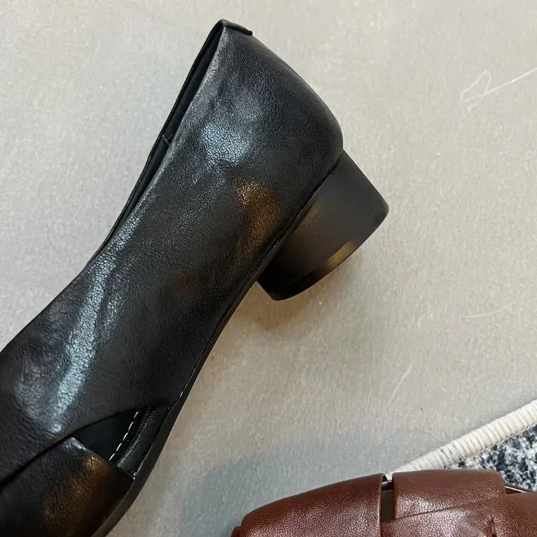 Women's summer and autumn single shoes with soft sole, made of top-grain sheepskin, 3cm stable mid-heel, size 34-41, hollowed-out and breathable.
