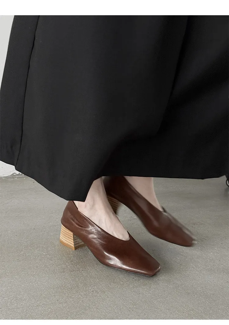 Autumn square-toe low-cut slip-on fashion shoes with chunky heels and cowhide leather.