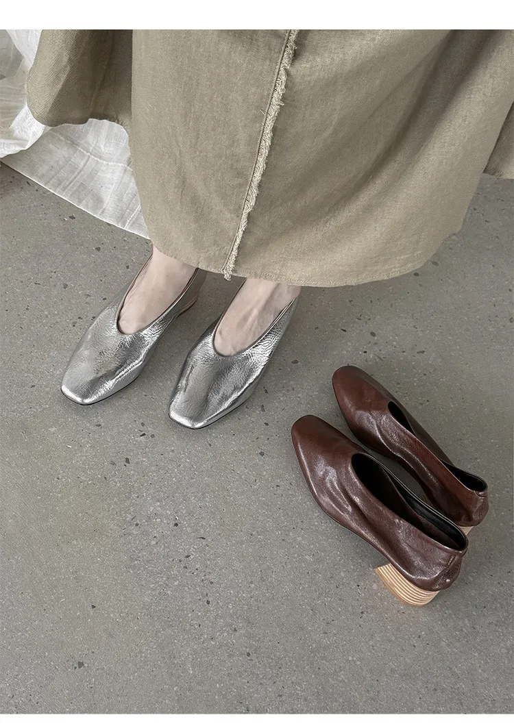 Autumn square-toe low-cut slip-on fashion shoes with chunky heels and cowhide leather.
