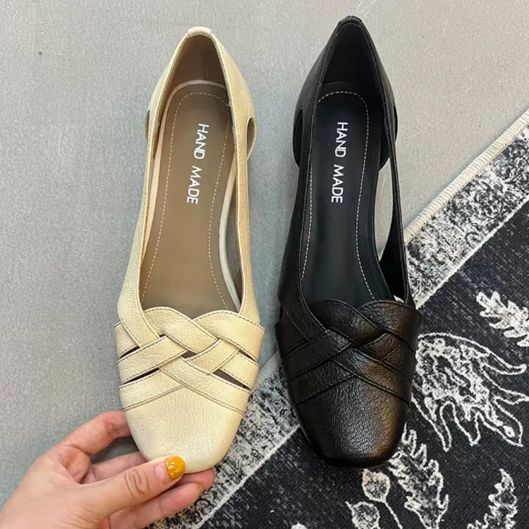 Women's summer shoes made of breathable, soft-soled, chunky heel, 3cm, genuine leather, versatile square toe, mid-heel, suitable for mothers.