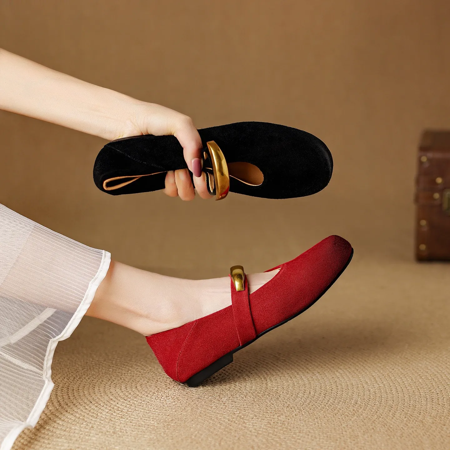 Autumn round-toe flat shoes, comfortable cowhide, two-way slip-on shoes for women