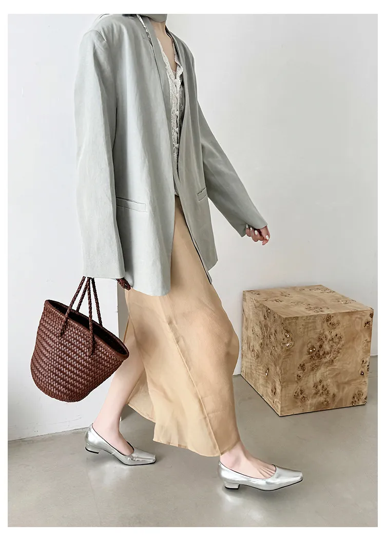 Autumn square-toe low-cut single shoes with chunky heels, made of cowhide, simple style.