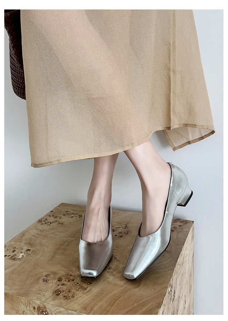 Autumn square-toe low-cut single shoes with chunky heels, made of cowhide, simple style.