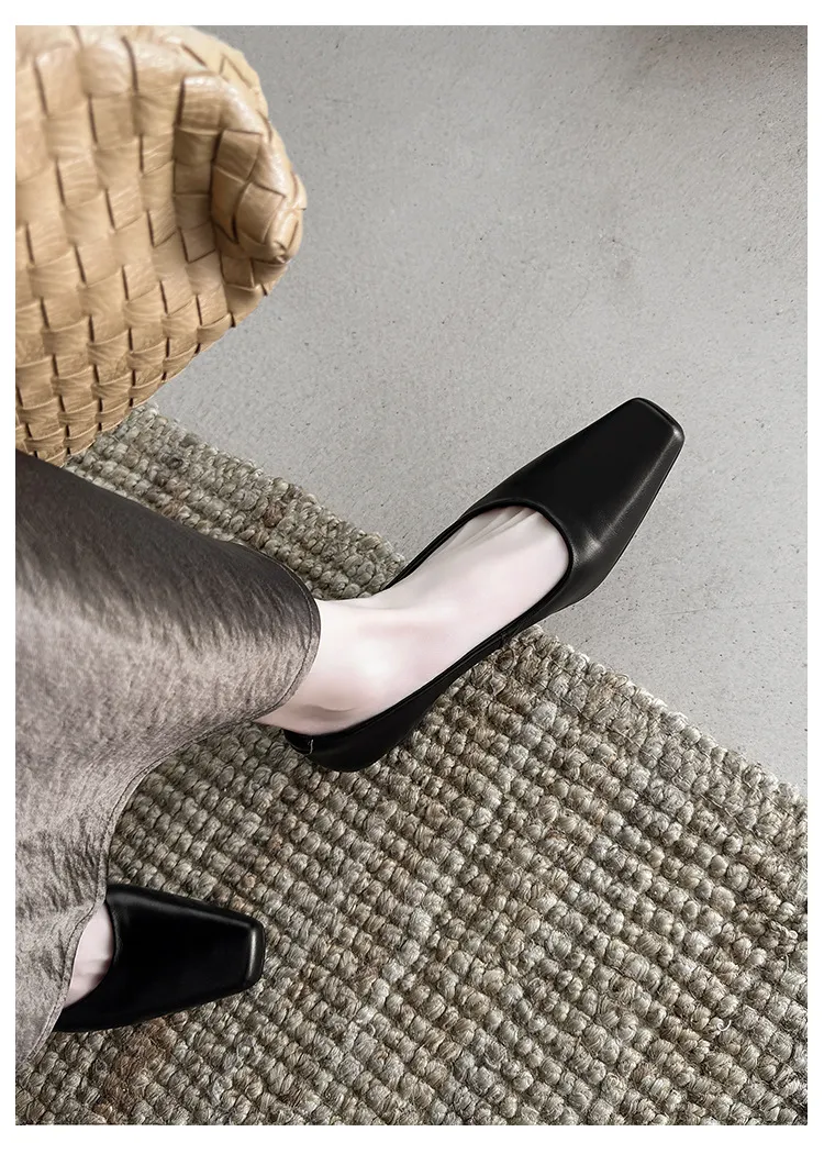Autumn square-toe low-cut single shoes with chunky heels, made of cowhide, simple style.