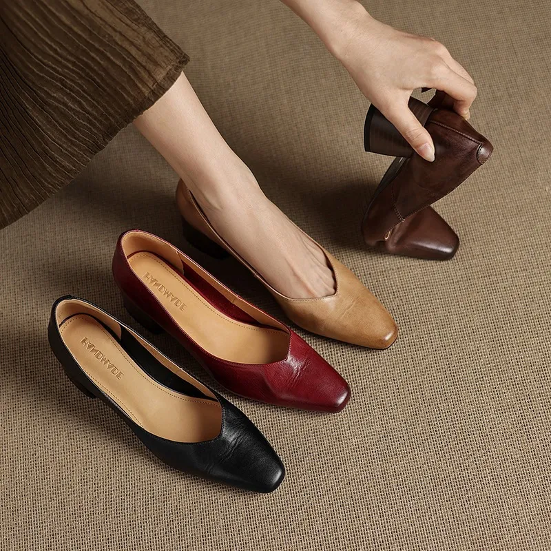In-stock video: Spring/Autumn style chunky heeled high heel square toe low-cut single shoes, cowhide slip-on fashion women's shoes