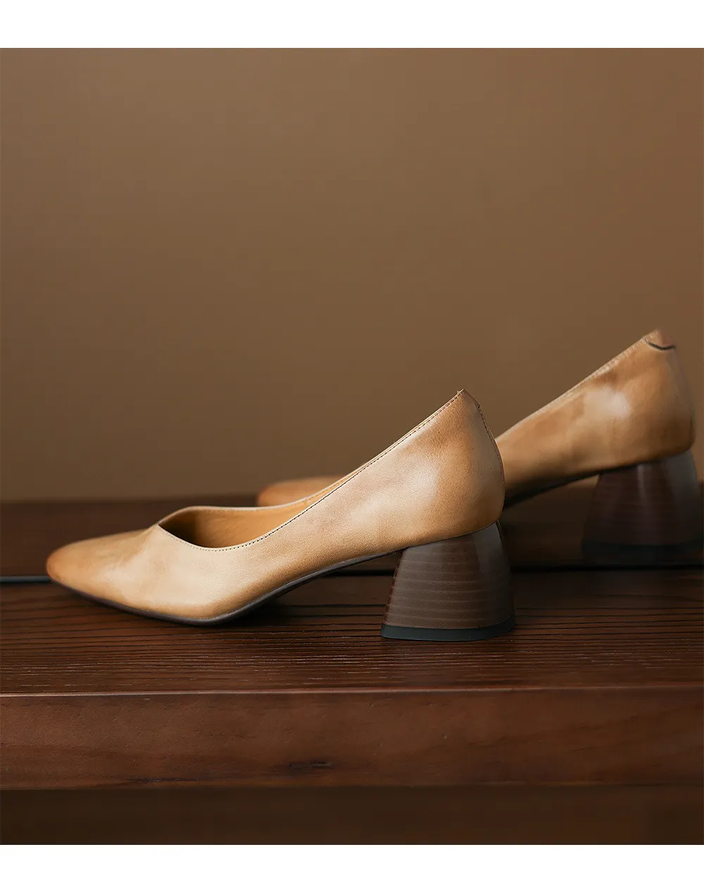 In-stock video: Spring/Autumn style chunky heeled high heel square toe low-cut single shoes, cowhide slip-on fashion women's shoes