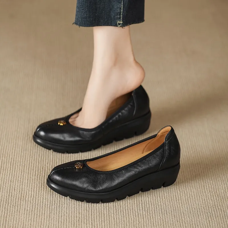Autumn thick-soled flat shoes, round toe, low-cut, comfortable and soft sheepskin women's shoes