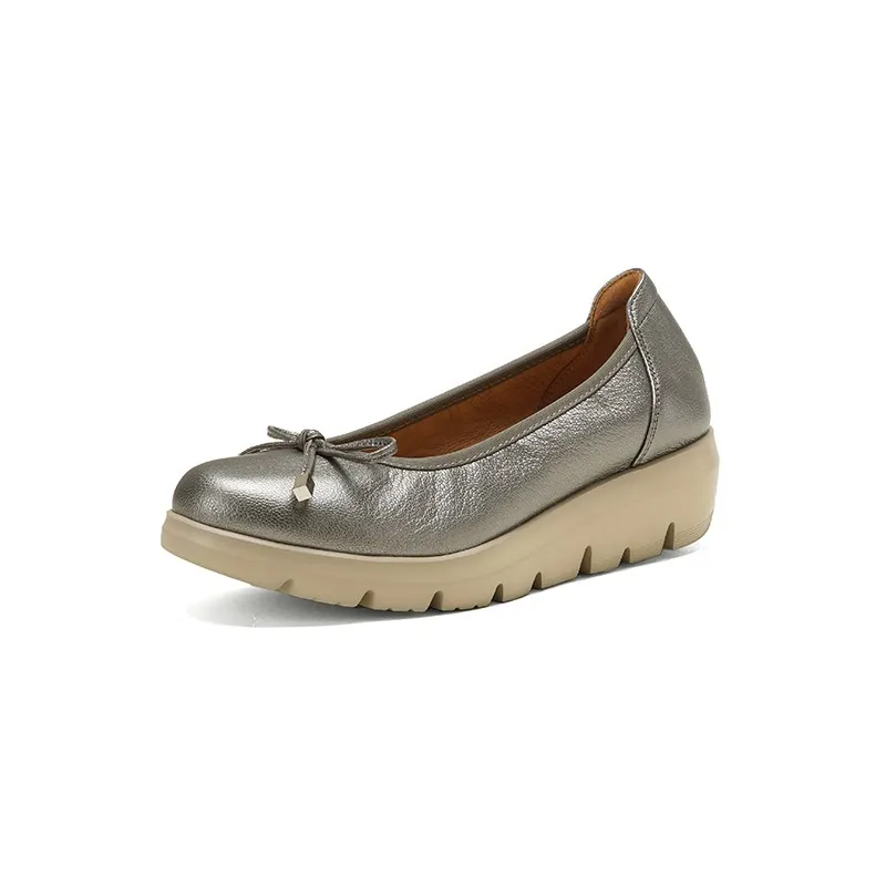 Autumn low-cut slip-on women's shoes with round toe, thick sole, and bow.