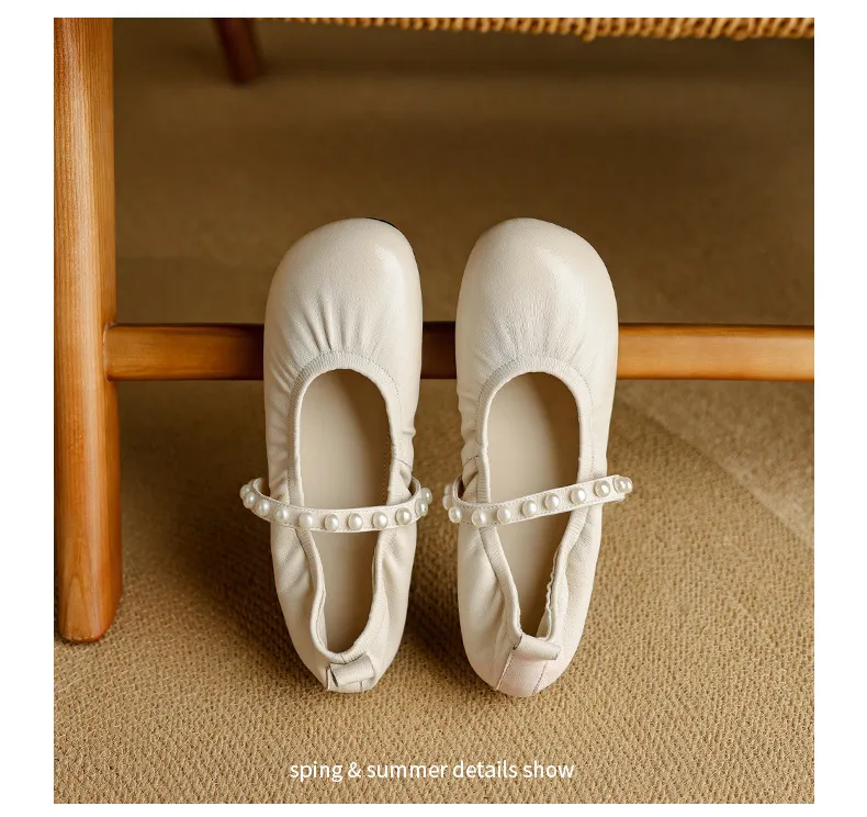 Autumn flat shoes, round toe, pearl-embellished sheepskin, comfortable Mary Jane ballet flats for women.