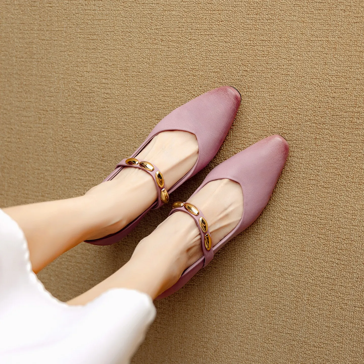 Autumn chunky heel square toe low-cut cowhide Mary Jane shoes with a retro one-strap design