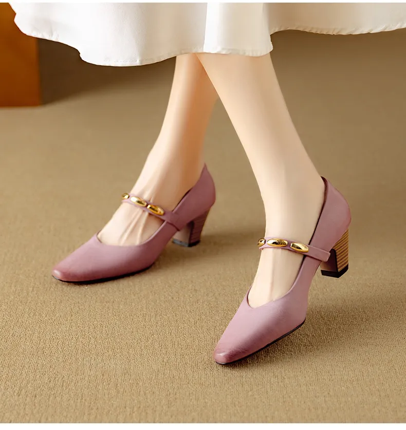 Autumn chunky heel square toe low-cut cowhide Mary Jane shoes with a retro one-strap design