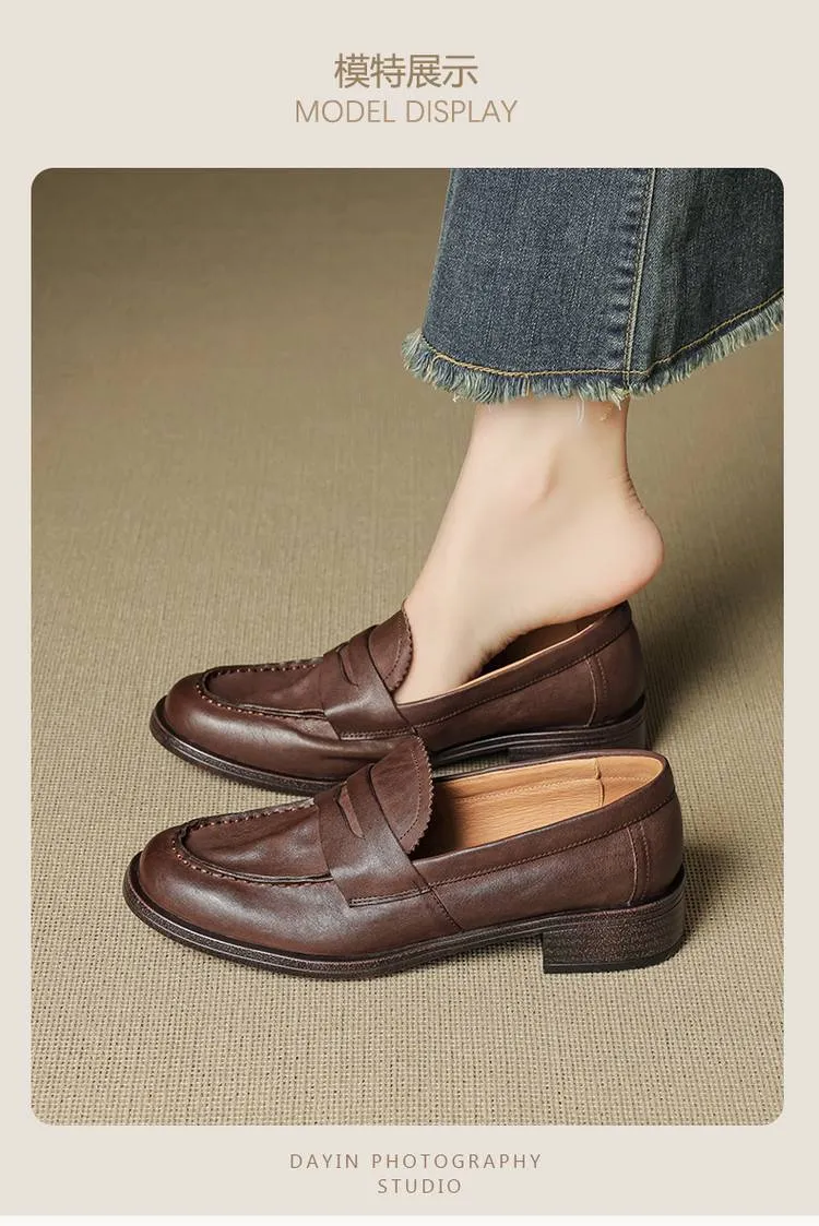 Genuine leather slip-on loafers for women, available in black and brown, perfect for autumn. Chunky heel, mid-heel, cowhide, round toe.